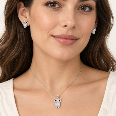 Set din argint cu zirconiu – Bufnițe – ilustrație de purtare pe model