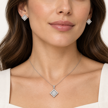 Set din argint cu zirconiu – Romb – ilustrație de purtare pe model